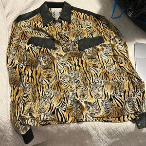 Studio 1201 tiger print button up